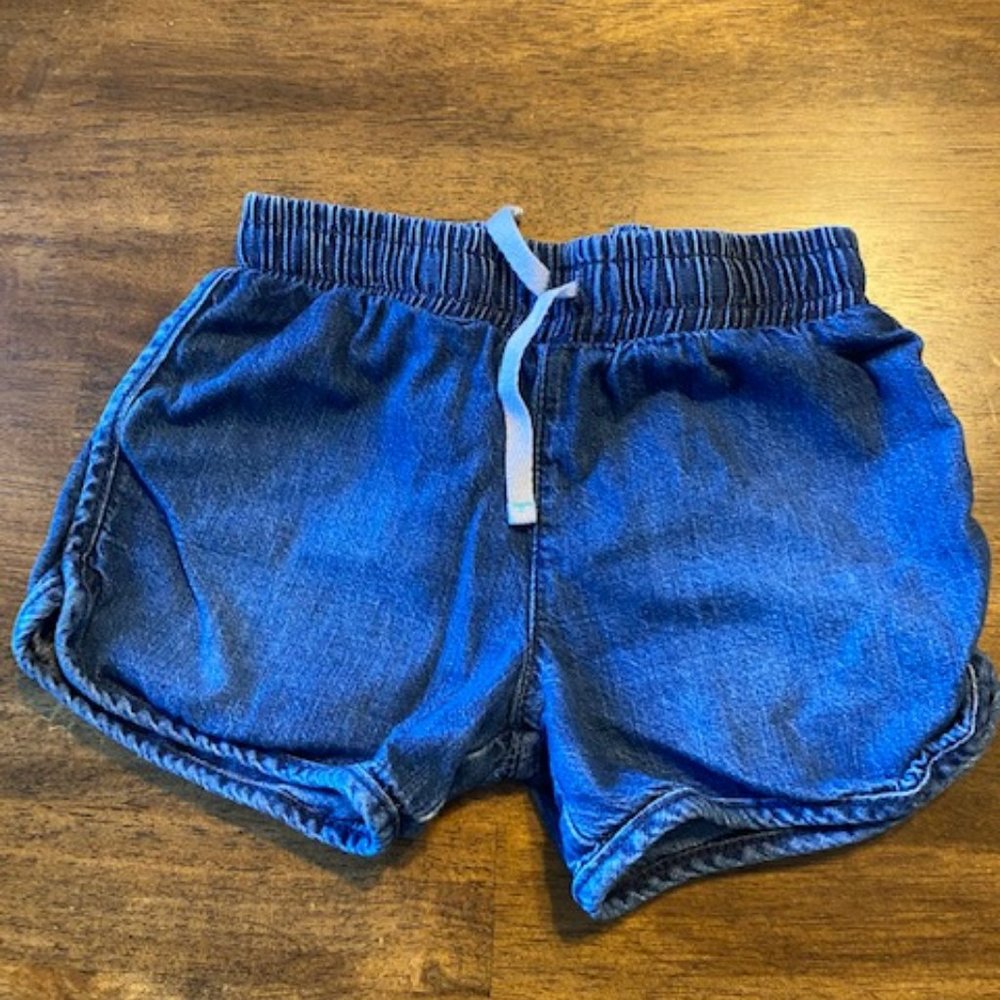Cat & Jack shorts - 5T